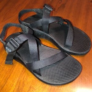 Women’s Black Size 7 Chaco Sandals